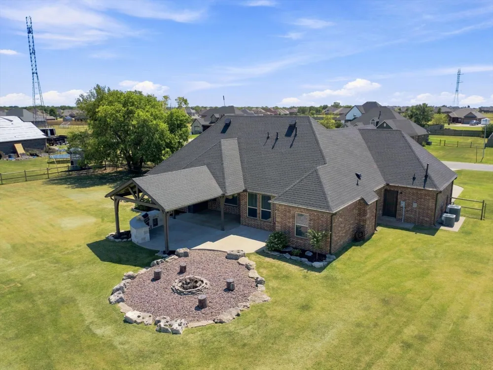 6075 E 145th Street Collinsville, OK 74021