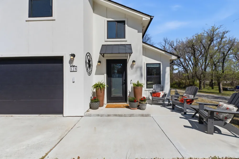 128 E Jackson Street Broken Arrow, OK 74012