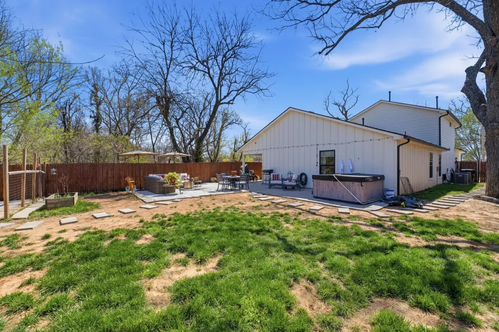 128 E Jackson Street Broken Arrow, OK 74012