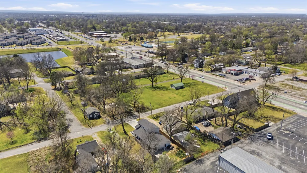 128 E Jackson Street Broken Arrow, OK 74012