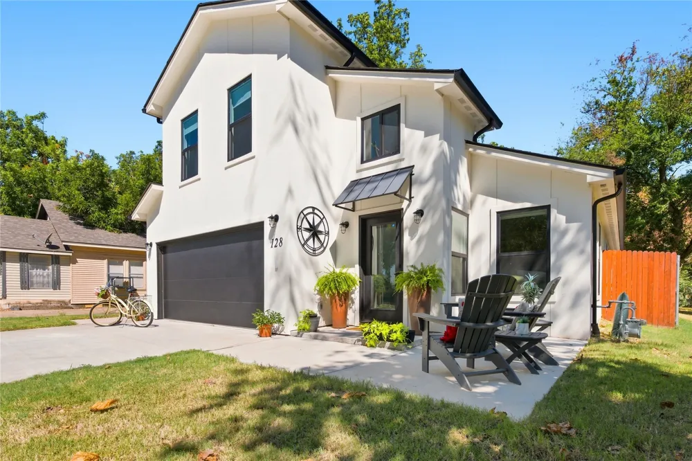 128 E Jackson Street Broken Arrow, OK 74012