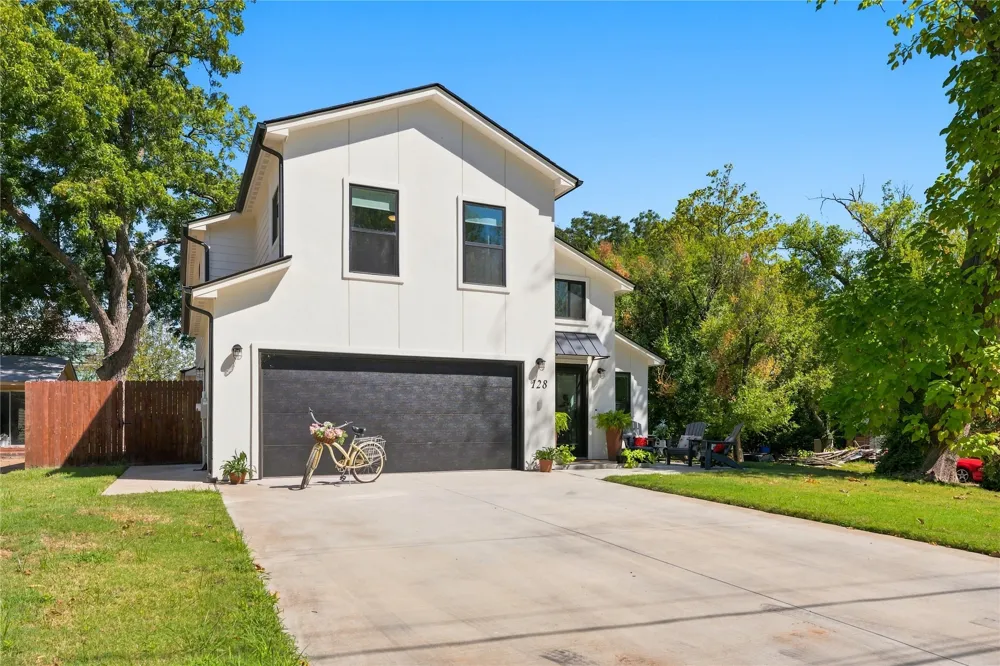128 E Jackson Street Broken Arrow, OK 74012
