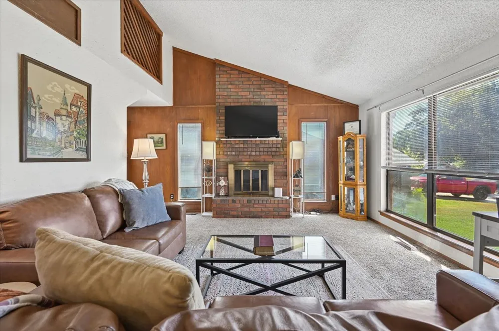 8601 E 62nd Place Tulsa, OK 74133