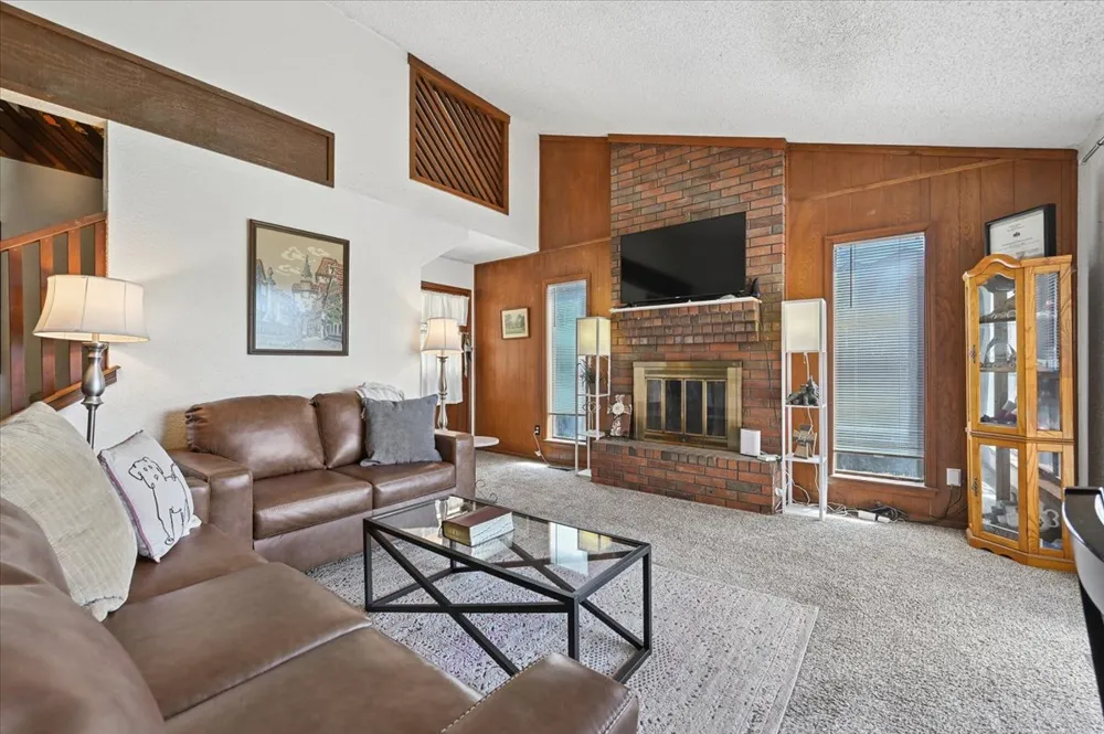 8601 E 62nd Place Tulsa, OK 74133