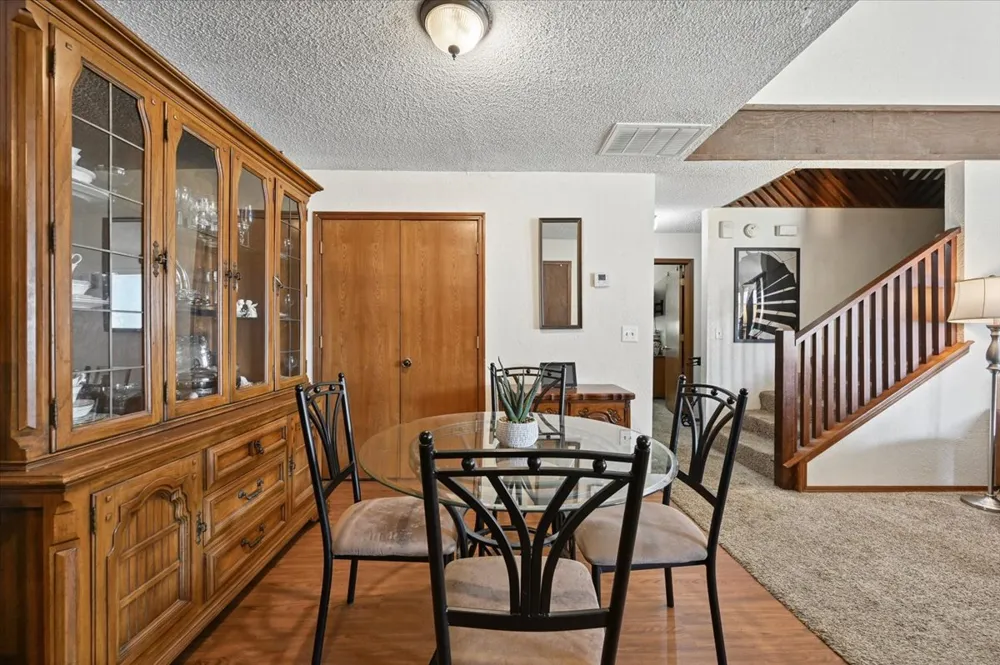 8601 E 62nd Place Tulsa, OK 74133