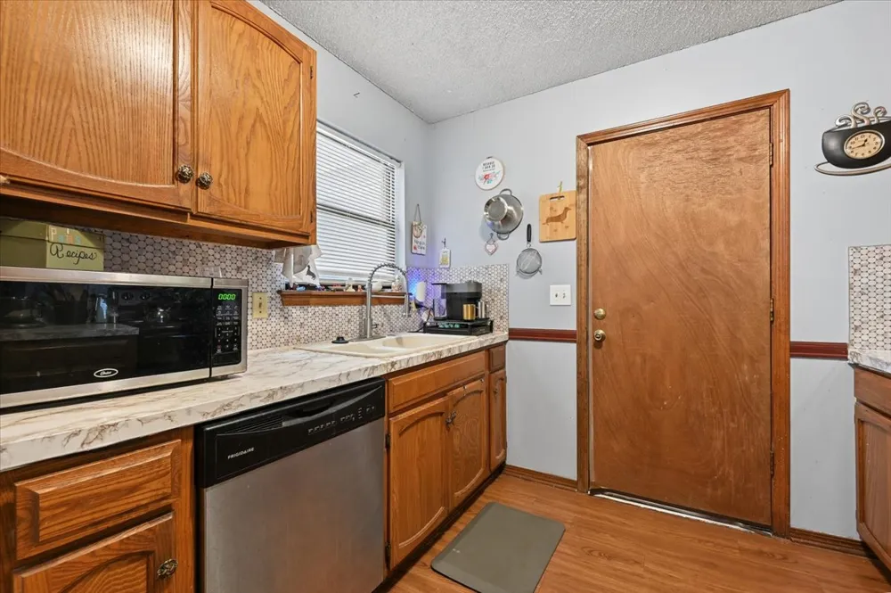 8601 E 62nd Place Tulsa, OK 74133