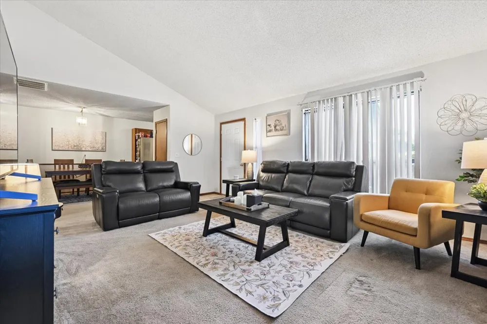8601 E 62nd Place Tulsa, OK 74133