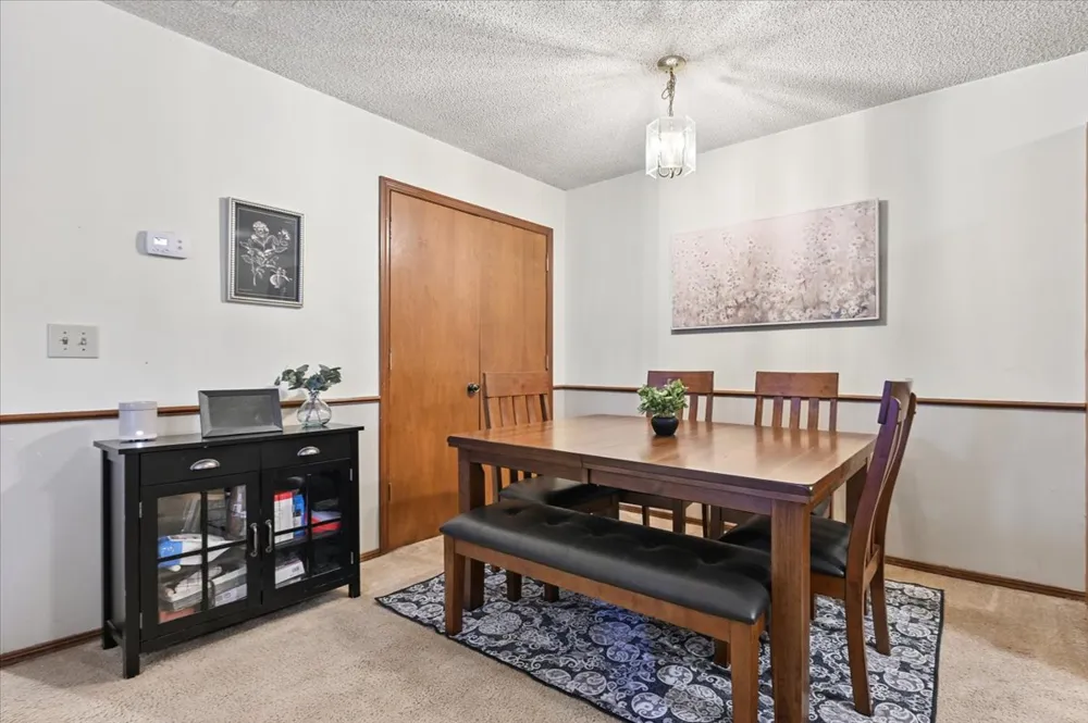 8601 E 62nd Place Tulsa, OK 74133