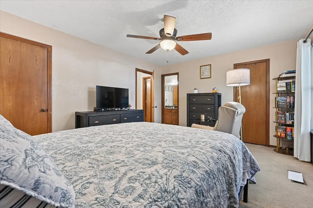 8601 E 62nd Place Tulsa, OK 74133