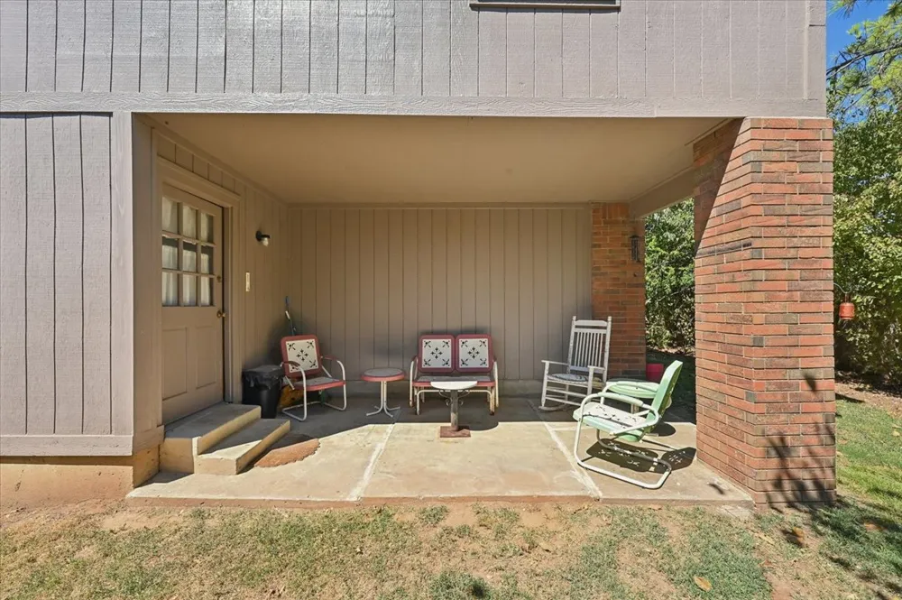 8601 E 62nd Place Tulsa, OK 74133
