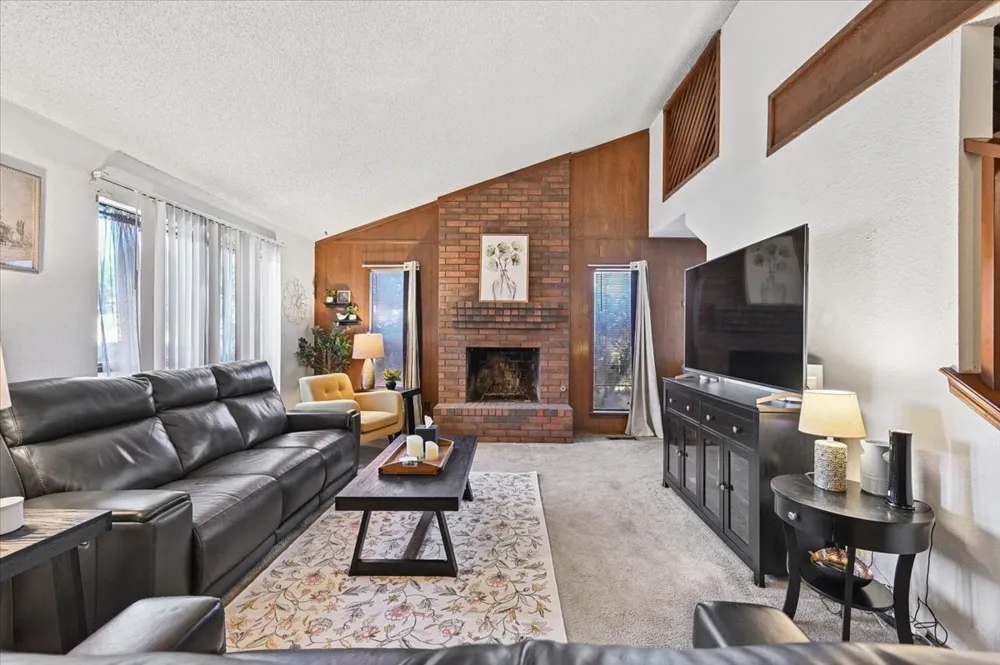 8601 E 62nd Place Tulsa, OK 74133