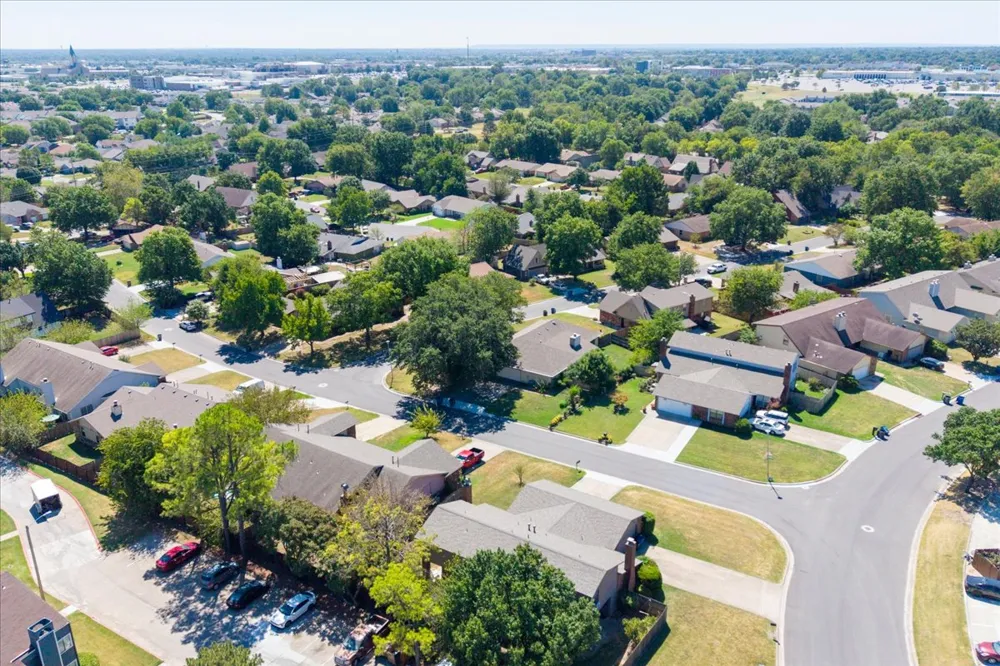 8601 E 62nd Place Tulsa, OK 74133