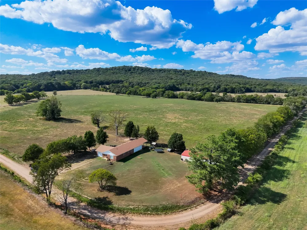 81232 S 4775 Stilwell, OK 74960