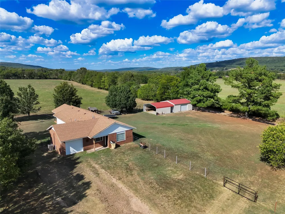 81232 S 4775 Stilwell, OK 74960