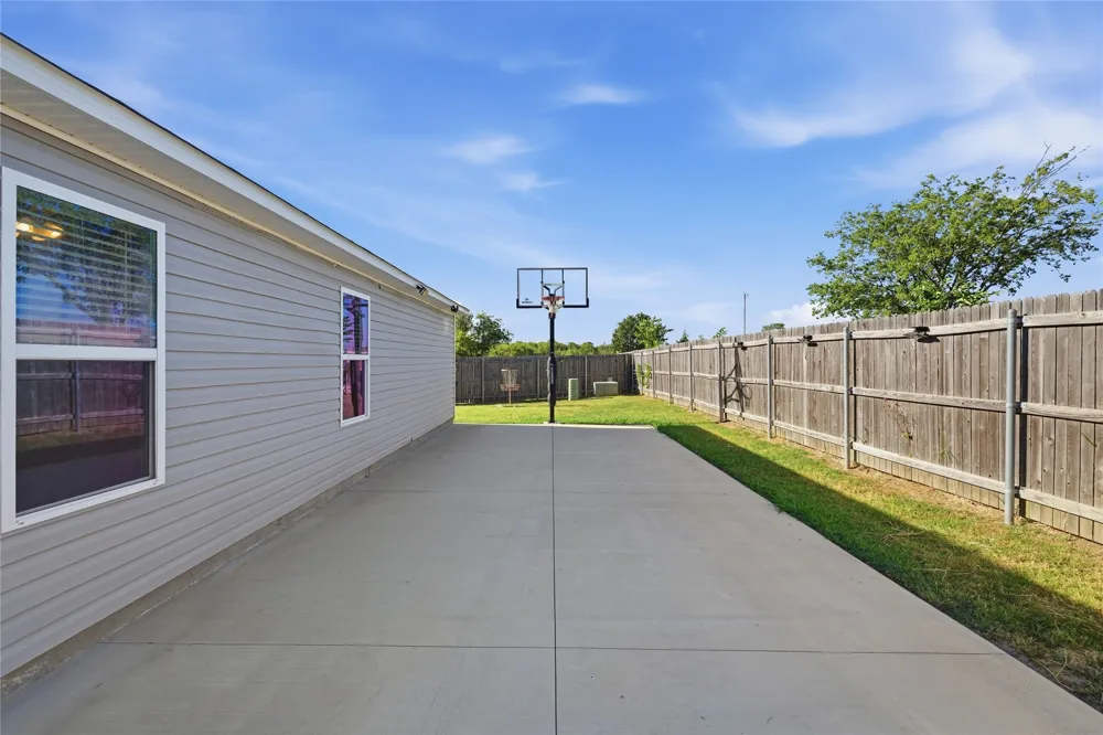10014 E 106th Court Owasso, OK 74055