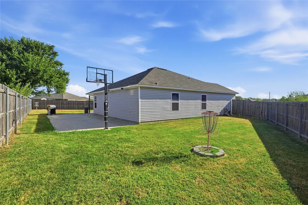 10014 E 106th Court Owasso, OK 74055