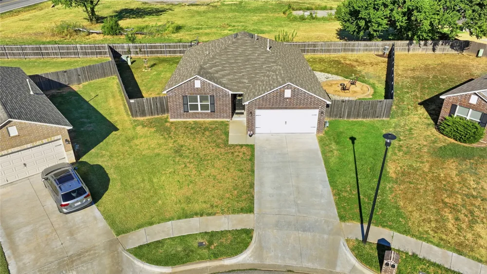 10014 E 106th Court Owasso, OK 74055