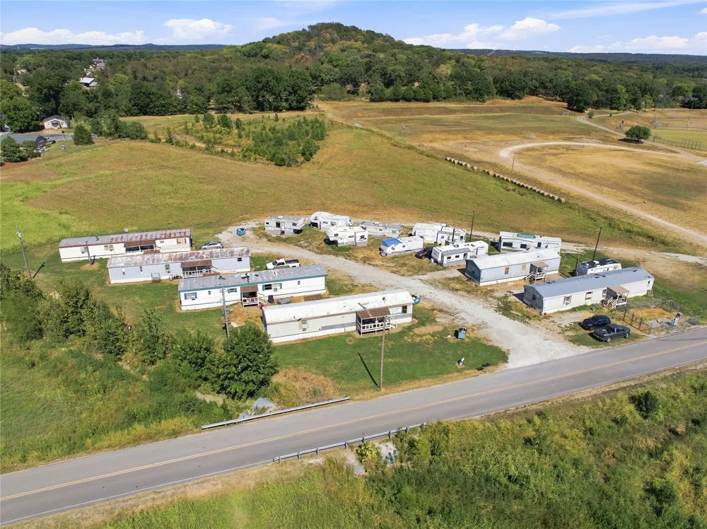 305 Steve Owens Rd Gore, OK 74435