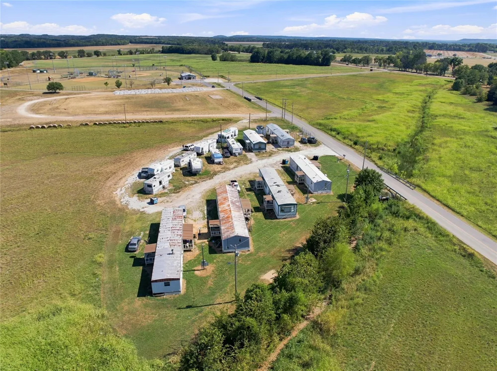 305 Steve Owens Rd Gore, OK 74435
