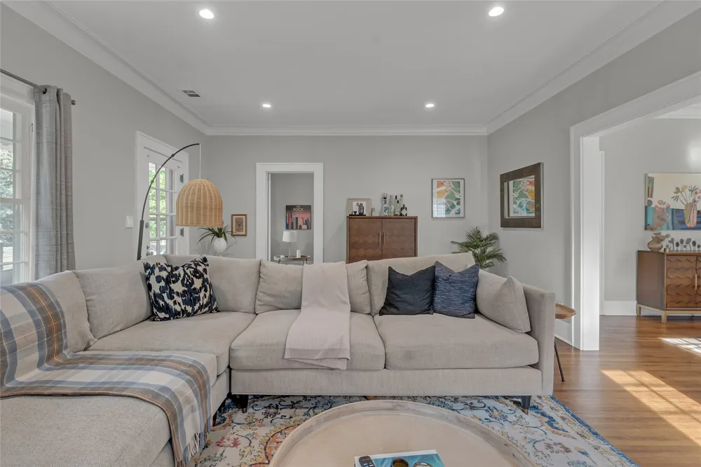 1819 E 16th Place Tulsa, OK 74104