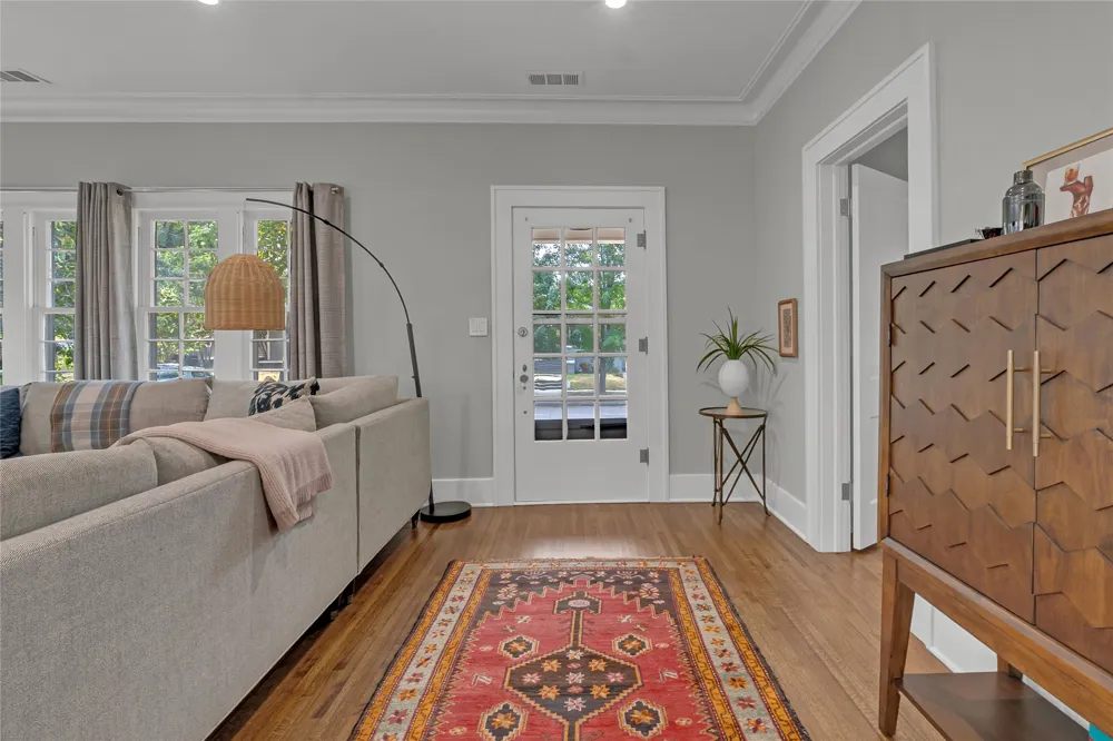 1819 E 16th Place Tulsa, OK 74104
