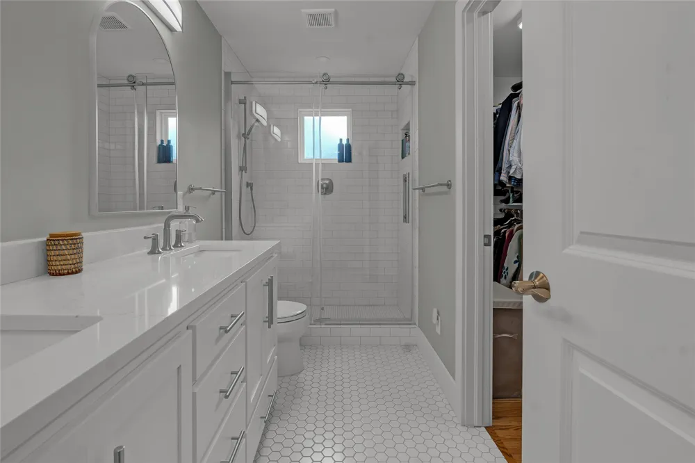 1819 E 16th Place Tulsa, OK 74104