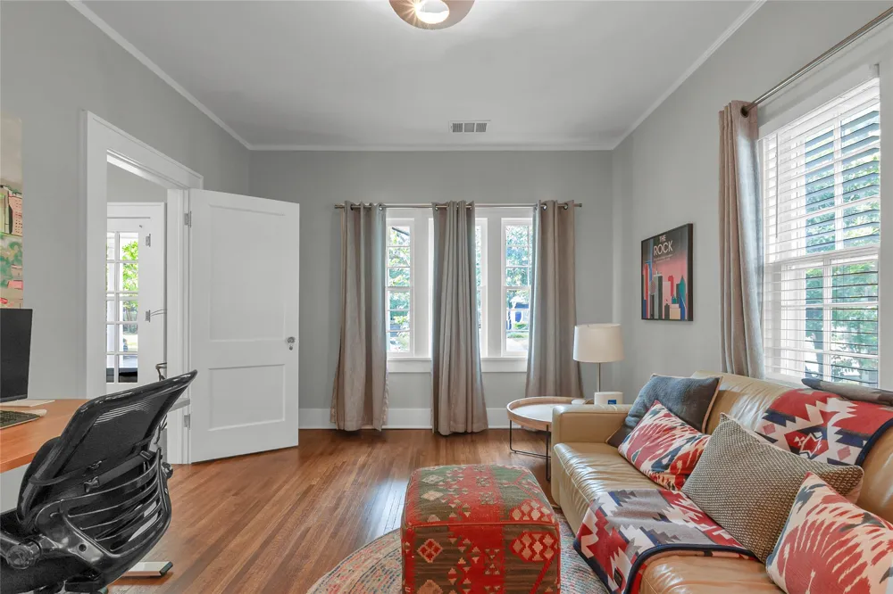 1819 E 16th Place Tulsa, OK 74104
