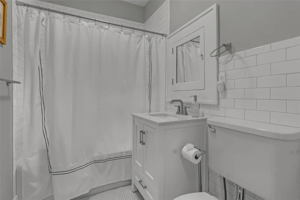 1819 E 16th Place Tulsa, OK 74104