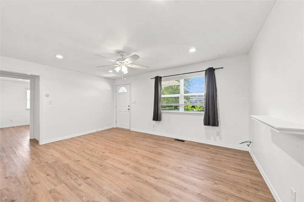 909 S Liberty Avenue Okmulgee, OK 74447