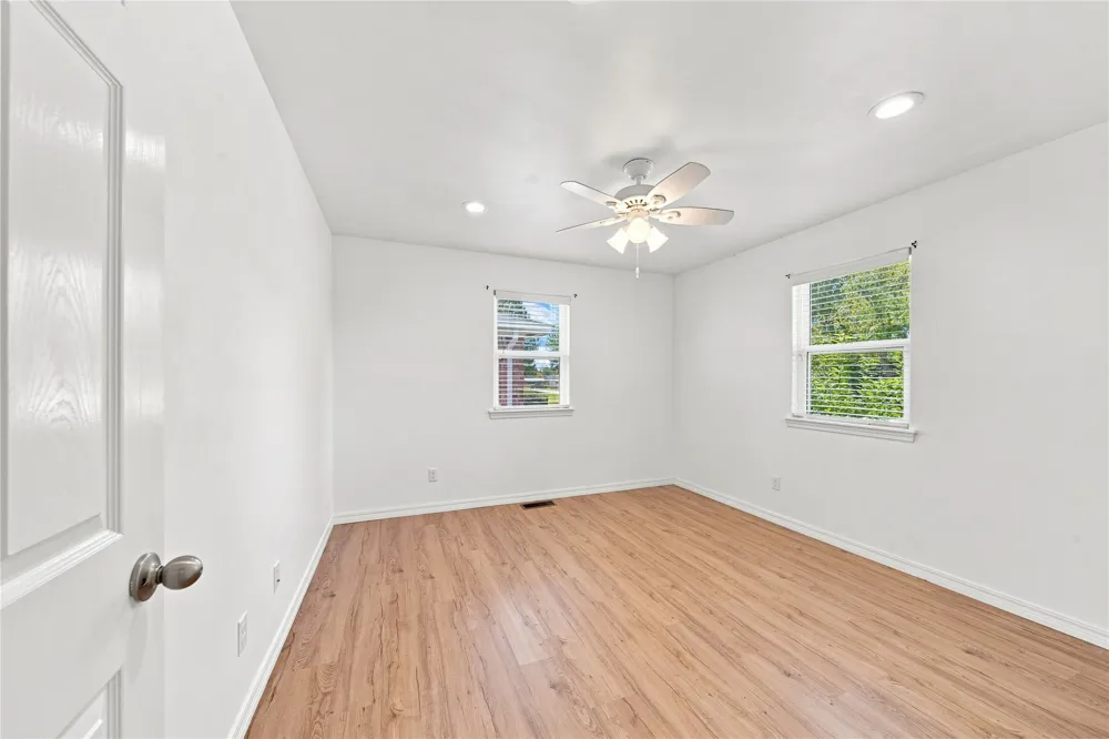 909 S Liberty Avenue Okmulgee, OK 74447