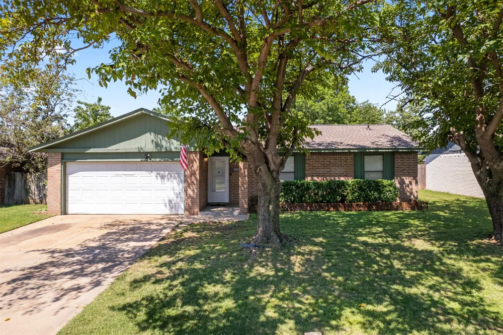11805 E 80th Street Owasso, OK 74055