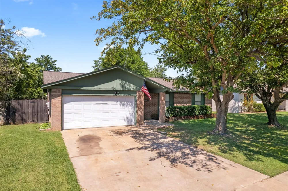 11805 E 80th Street Owasso, OK 74055