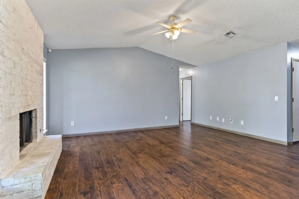 11805 E 80th Street Owasso, OK 74055