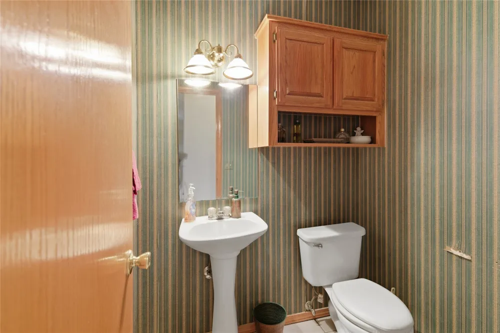 2045 Aspen Tahlequah, OK 74464