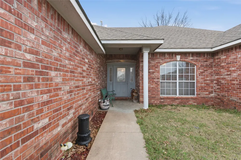 2045 Aspen Tahlequah, OK 74464