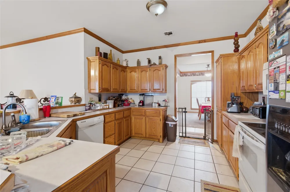 2045 Aspen Tahlequah, OK 74464