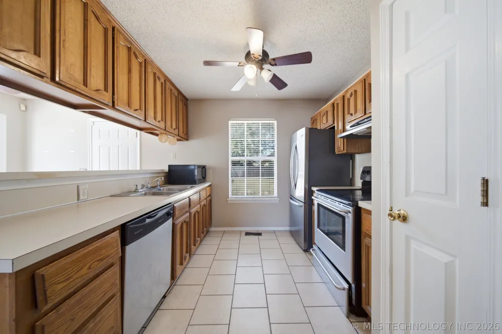 13418 S 90th EastAvenue Bixby, OK 74008