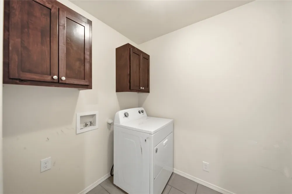 2542 E Archer Street Tulsa, OK 74110