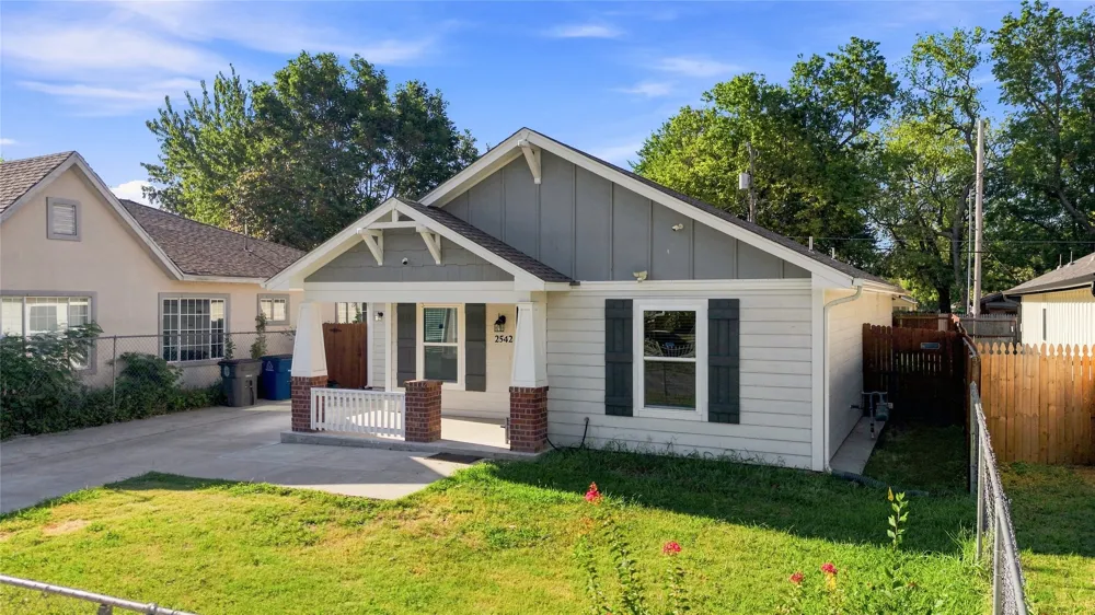 2542 E Archer Street Tulsa, OK 74110