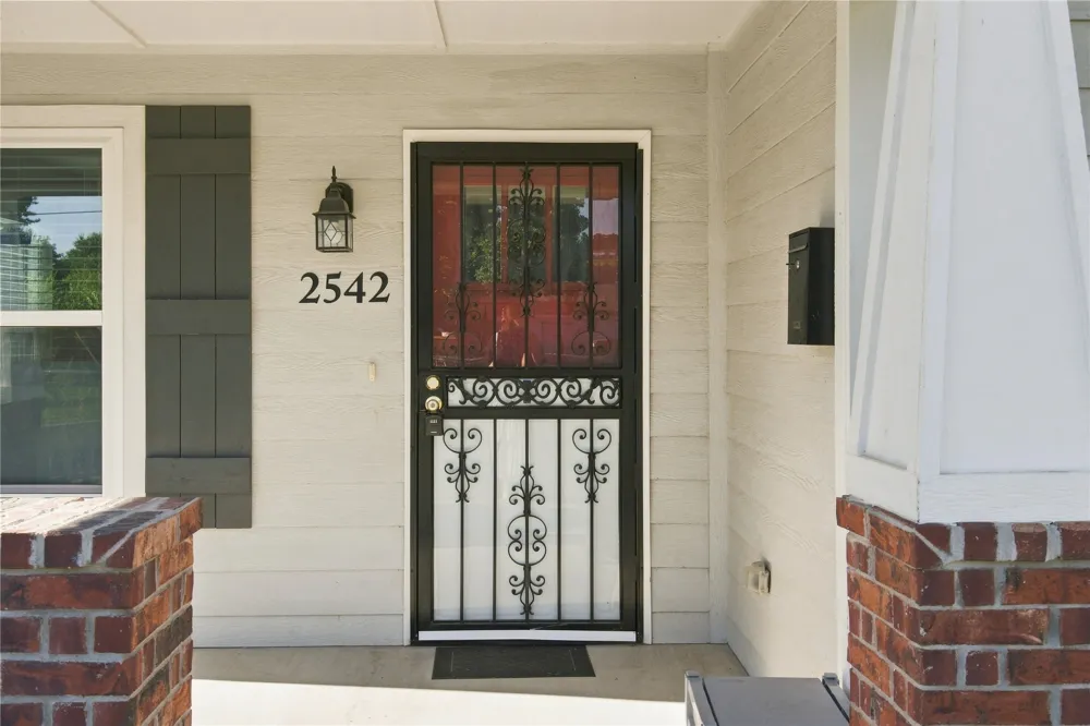 2542 E Archer Street Tulsa, OK 74110