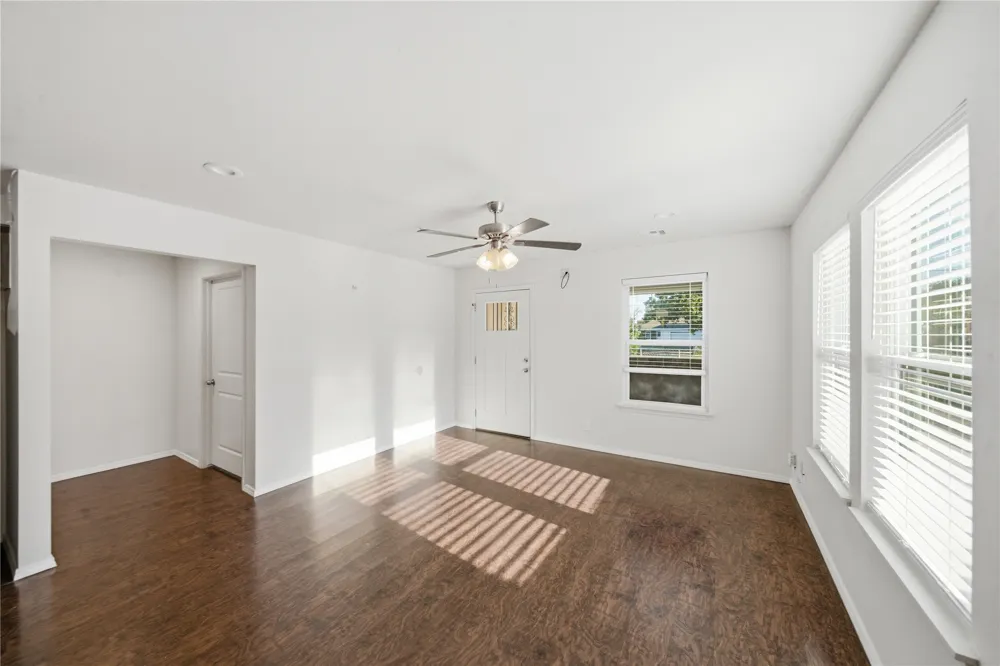 2542 E Archer Street Tulsa, OK 74110