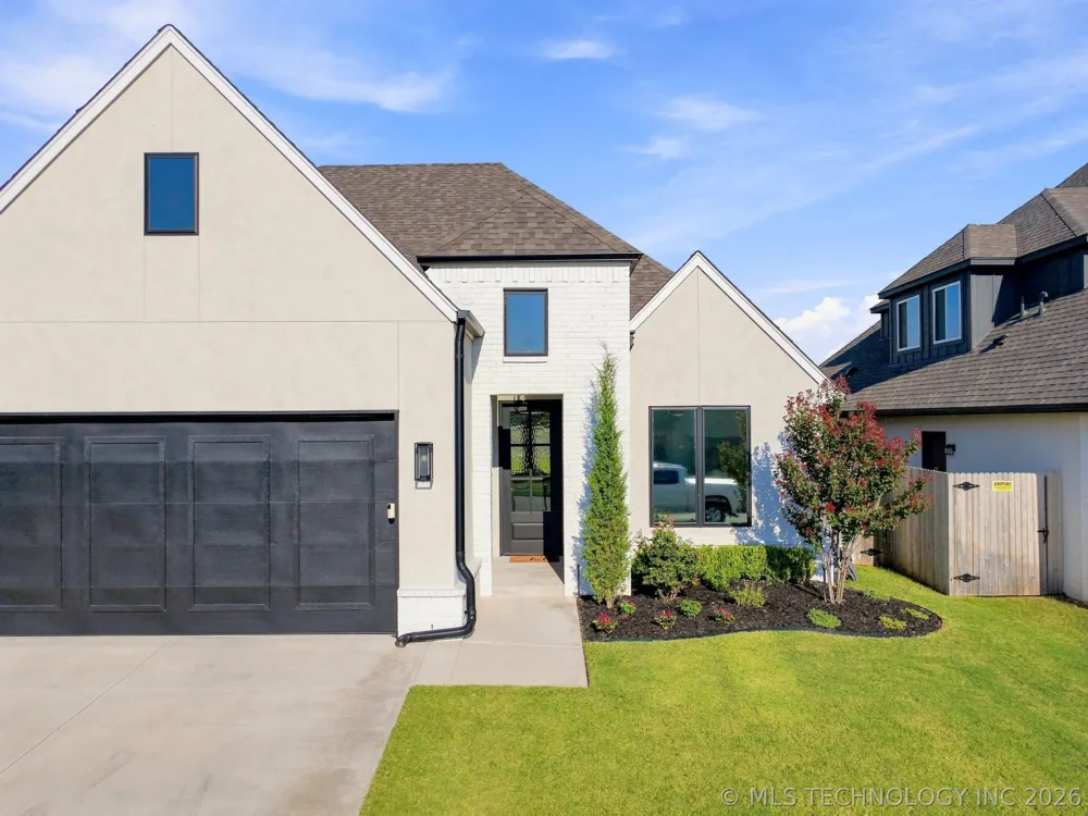 13715 S 20th Place E Bixby, OK 74008