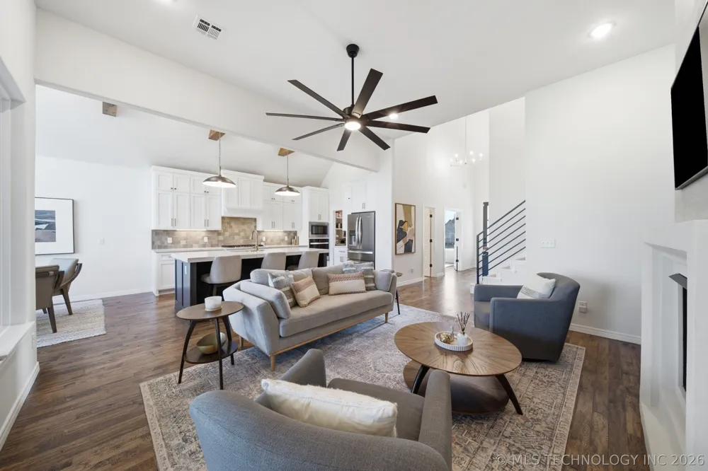 13715 S 20th Place E Bixby, OK 74008