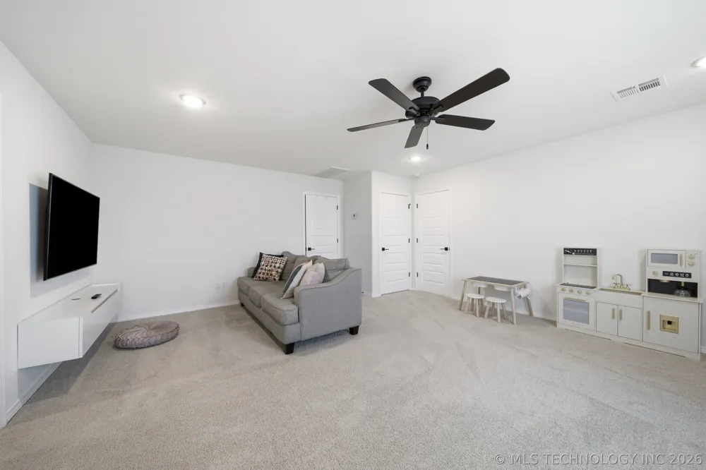 13715 S 20th Place E Bixby, OK 74008
