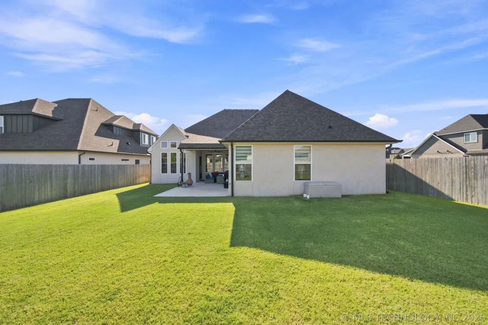 13715 S 20th Place E Bixby, OK 74008