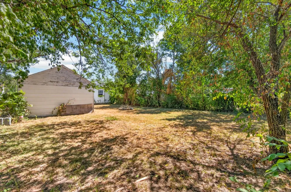 1615 S Maple Bartlesville, OK 74003