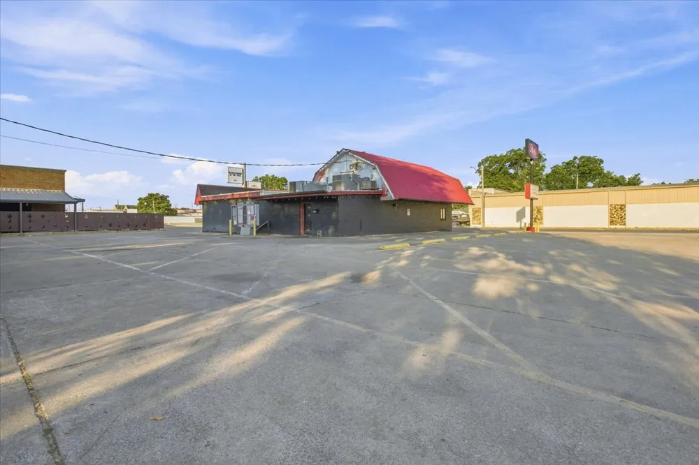 520 1st Avenue Durant, OK 74701