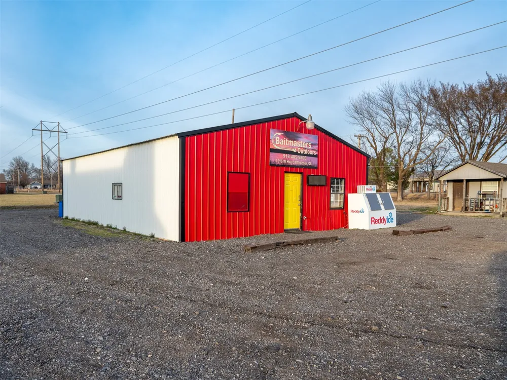 1516 W 51 Highway Wagoner, OK 74467