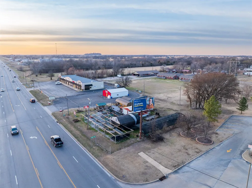 1516 W 51 Highway Wagoner, OK 74467