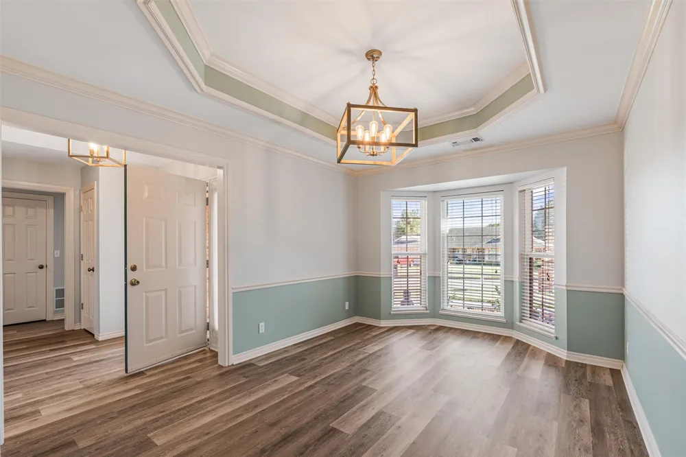 5633 Parkhill Court Bartlesville, OK 74006